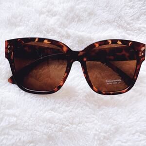 Julia Dark Tortoise Brown Square Sunglasses